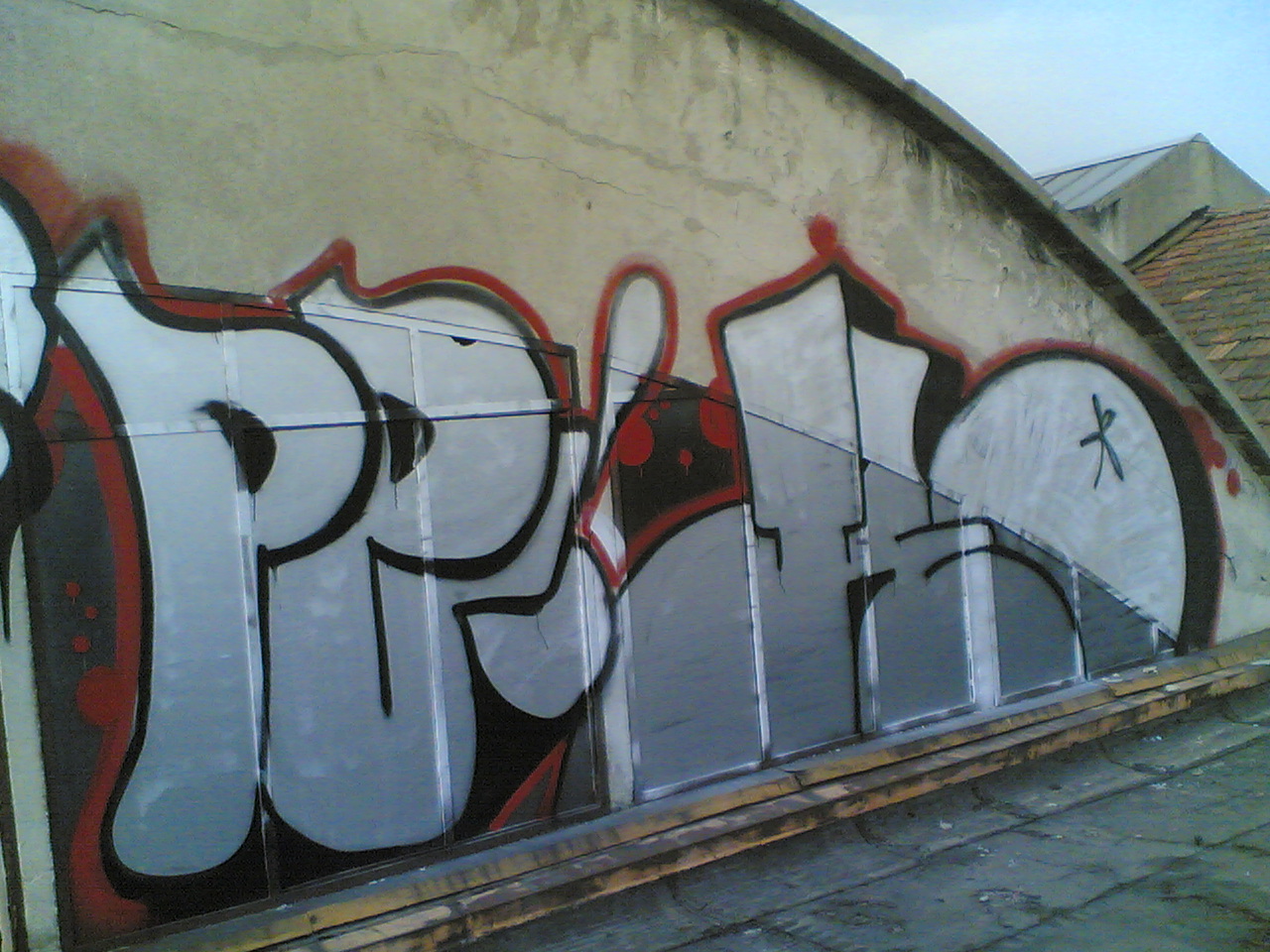 PERSI + KOMX